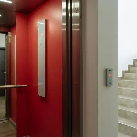 1 - New Building & Parking Apartament Bucureşti