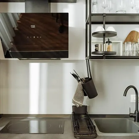 1 - New Building & Parking Apartament