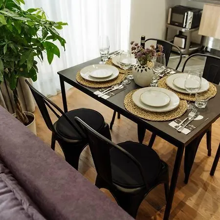 1 - New Building & Parking Bucarest