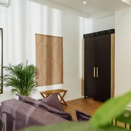 Apartment 1 - New Building & Parking *