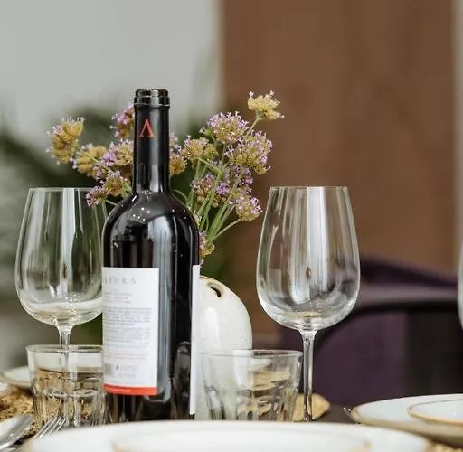 Apartament 1 - New Building & Parking