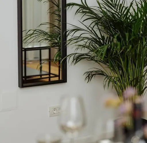 1 - New Building & Parking Bükreş