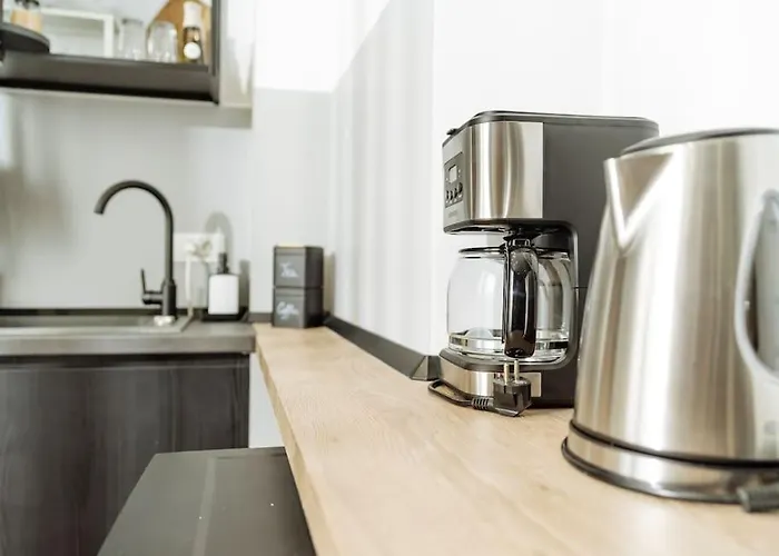 1 - New Building & Parking بوخارست