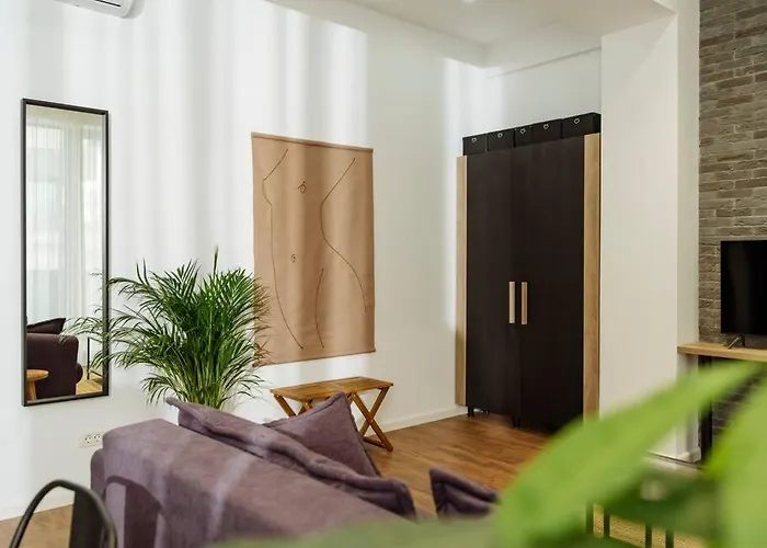 Apartament 1 - New Building & Parking *